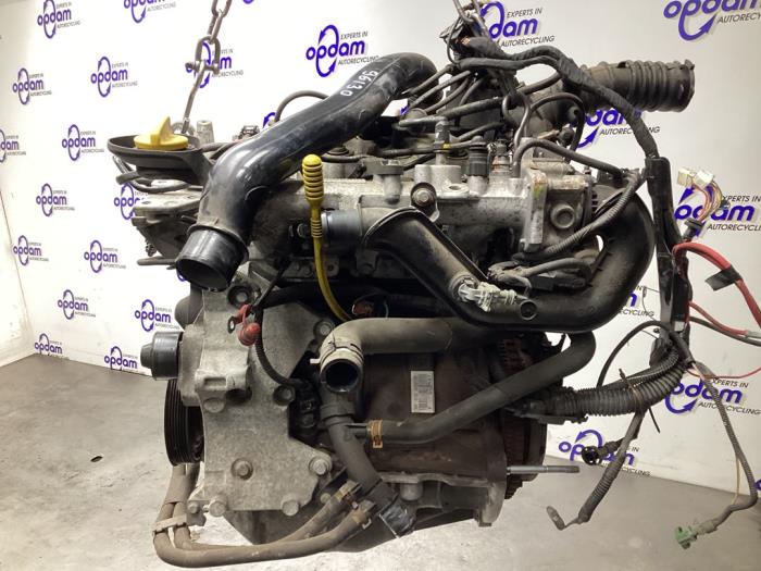 Usados Motor Renault Clio III (BR/CR) 1.2 16V TCe 100 Precio € 599,00 Norma de margen ofrecido por Gebr Opdam B.V.