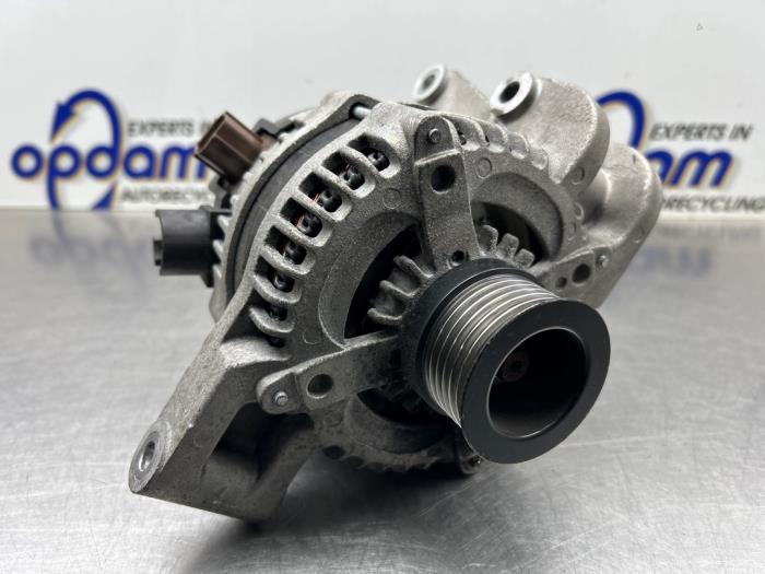 Dynamo van een Ford C-Max (DM2) 1.8 16V 2010