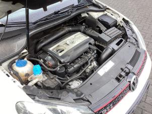 Motor van een Volkswagen Golf VI (5K1) 2.0 GTI 16V 2012