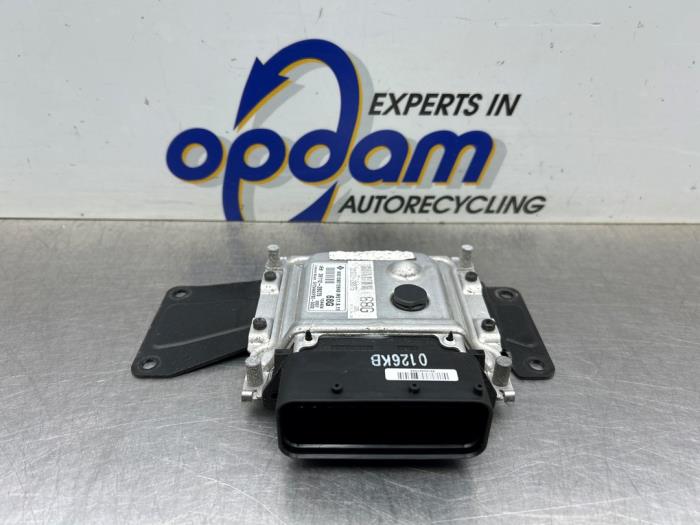 Used Engine management computer Hyundai i30 Crosswagon (WWH) 1.6 CVVT 16V Price € 100,00 Margin scheme offered by Gebr Opdam B.V.
