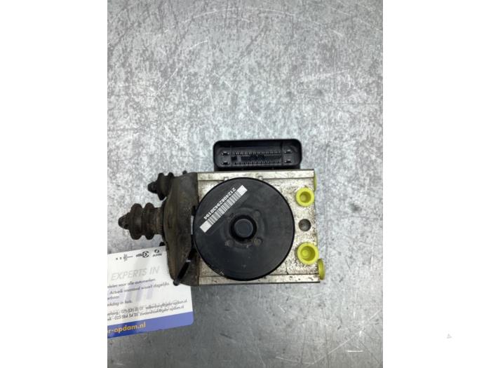 Used ABS pump Volkswagen Caddy III (2KA,2KH,2CA,2CH) 2.0 Ecofuel Price € 75,00 Margin scheme offered by Gebr Opdam B.V.