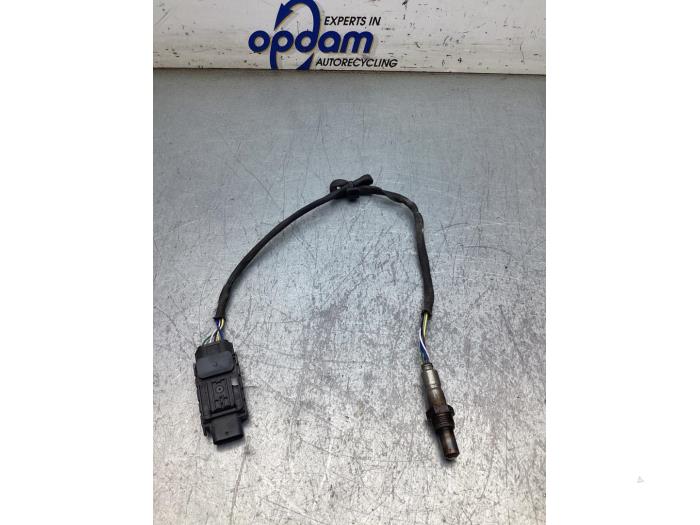 Begagnade NOx-sensor BMW X5 (G05) xDrive 30d 3.0 24V Pris € 125,00 Marginaltabell erbjuds av Gebr Opdam B.V.