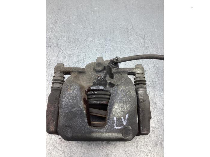 Gebrauchte Bremszange links vorne Renault Megane IV Estate (RFBK) 1.3 TCE 140 16V Preis € 45,00 Margenregelung angeboten von Gebr Opdam B.V.