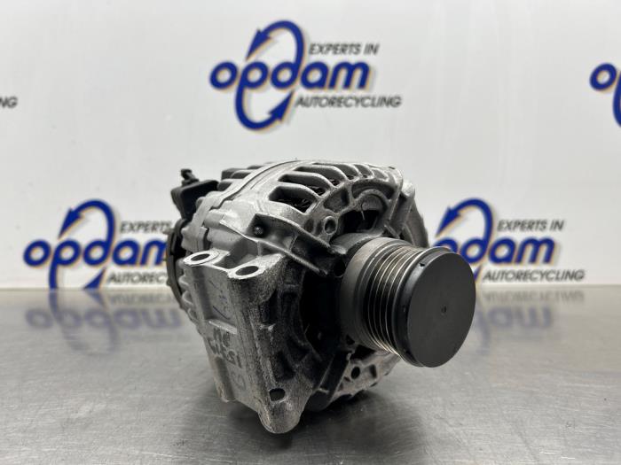 Begagnade Dynamo Renault Megane (BA) 1.4 16V Pris € 55,00 Marginaltabell erbjuds av Gebr Opdam B.V.