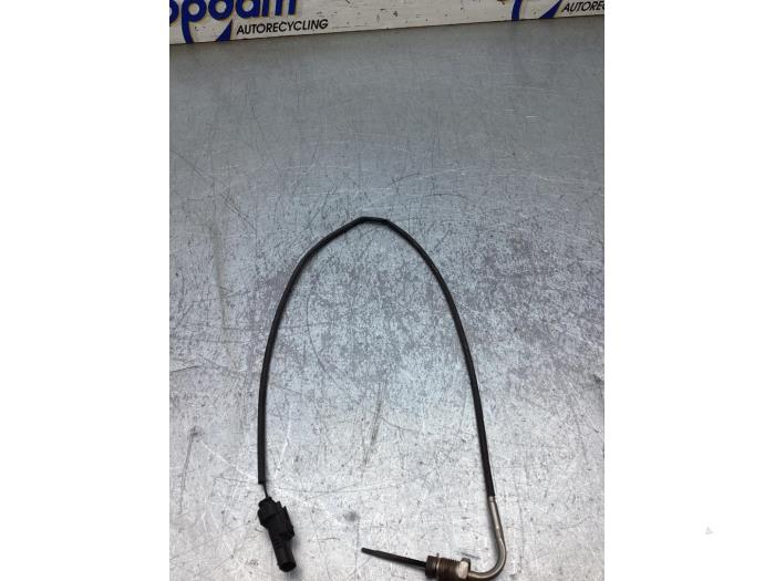 Usagé Sensor température d’échappement Opel Astra K 1.0 Turbo 12V Prix € 50,00 Règlement à la marge proposé par Gebr Opdam B.V.