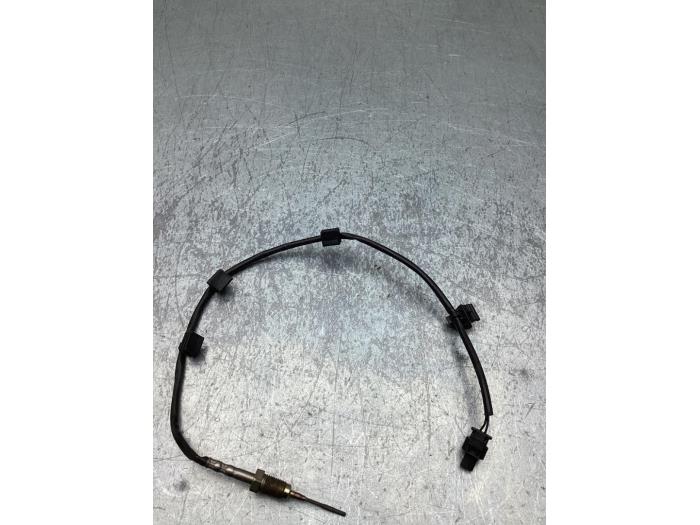 Gebrauchte Auspuff Temperatursensor BMW 5 serie (G30) 523d 2.0 TwinPower Turbo 16V Preis € 40,00 Margenregelung angeboten von Gebr Opdam B.V.