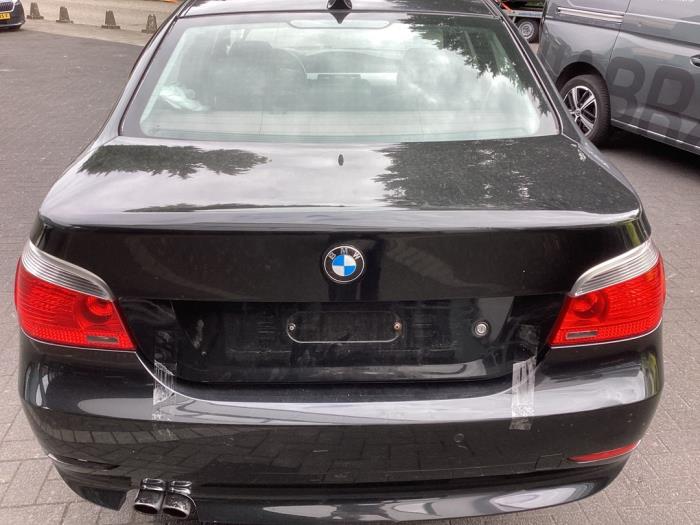 Begagnade Baklucka BMW 5 serie (E60) 525i 24V Pris € 125,00 Marginaltabell erbjuds av Gebr Opdam B.V.