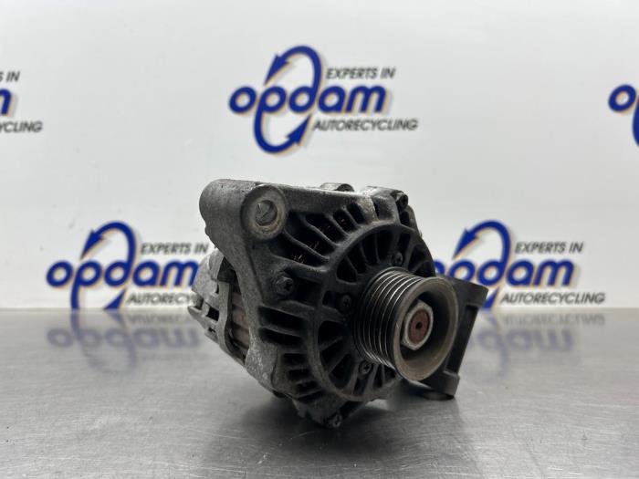 Begagnade Dynamo Ford Fusion 1.4 16V Pris € 50,00 Marginaltabell erbjuds av Gebr Opdam B.V.