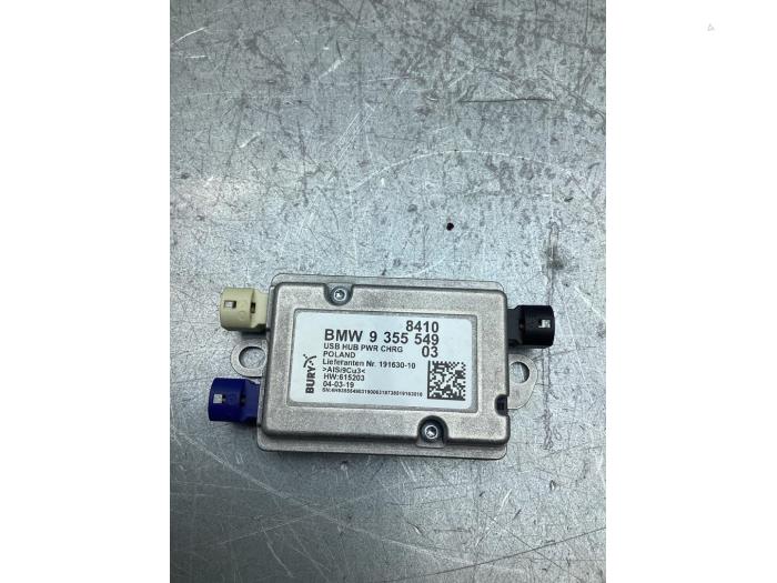 Używane Modul USB BMW 1 serie (F20) 120d xDrive TwinPower Turbo 2.0 16V Cena € 35,00 Procedura marży oferowane przez Gebr Opdam B.V.