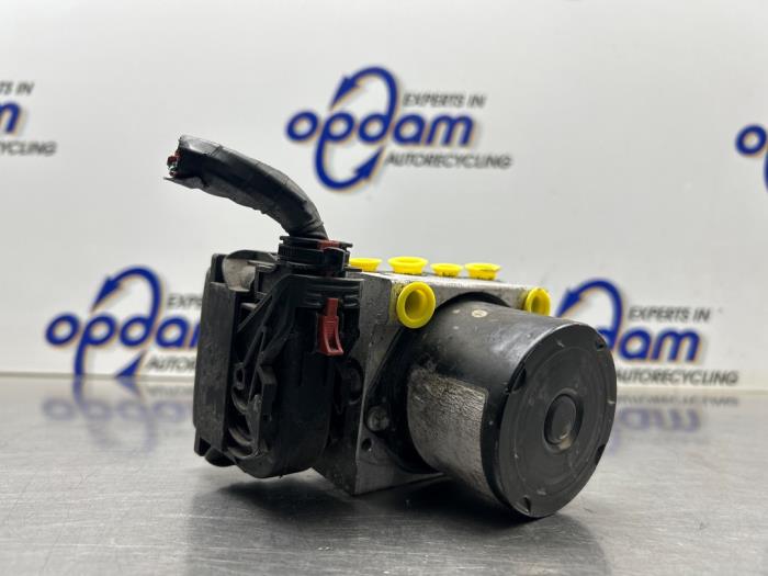 Begagnade ABS-pump Volkswagen Fox (5Z) 1.2 Pris € 85,00 Marginaltabell erbjuds av Gebr Opdam B.V.