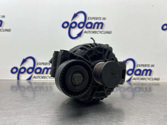 Usagé Dynamo BMW 1 serie (E87/87N) 118i 16V Prix € 75,00 Règlement à la marge proposé par Gebr Opdam B.V.
