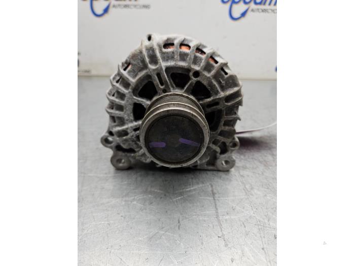 Dynamo from a Seat Ateca (5FPX) 2.0 TDI 16V 2019