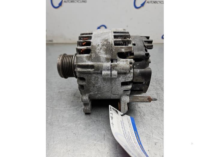 Dynamo from a Seat Ateca (5FPX) 2.0 TDI 16V 2019