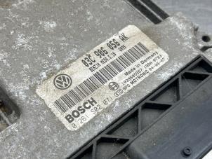 Engine management computer from a Volkswagen Golf V (1K1) 1.6 FSI 16V 2004