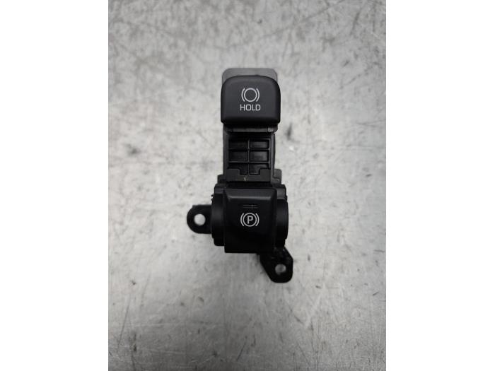 Gebrauchte Handbremse Schalter Toyota Yaris IV (P21/PA1/PH1) 1.5 12V Hybrid 115 Preis € 25,00 Margenregelung angeboten von Gebr Opdam B.V.