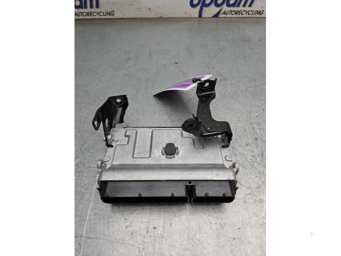 Used Engine management computer Toyota Yaris IV (P21/PA1/PH1) 1.5 12V Hybrid 115 Price € 350,00 Margin scheme offered by Gebr Opdam B.V.