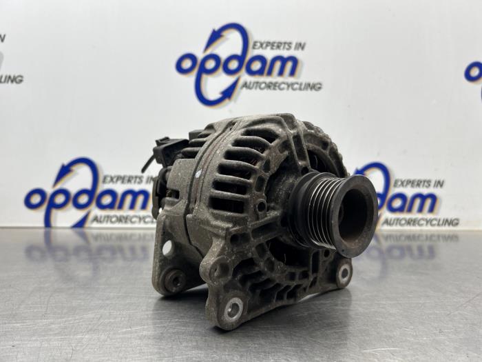 Begagnade Dynamo Seat Ibiza III (6L1) 1.4 16V 75 Pris € 75,00 Marginaltabell erbjuds av Gebr Opdam B.V.