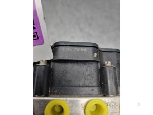 ABS Pumpe van een Toyota Yaris IV (P21/PA1/PH1) 1.5 12V Hybrid 115 2024