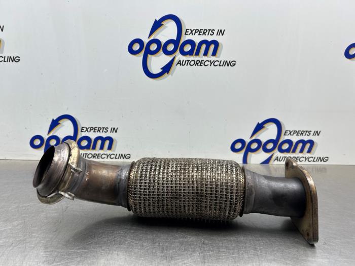 Begagnade Avgassystem, främre del Mercedes A (W176) 1.5 A-180 CDI, A-180d 16V Pris € 60,00 Marginaltabell erbjuds av Gebr Opdam B.V.