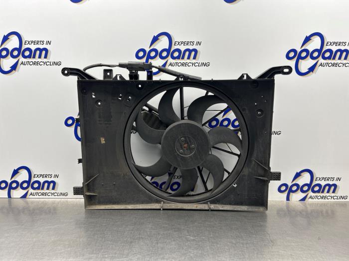 Używane Wentylator Volvo V70 (SW) 2.4 20V 170 Cena € 90,00 Procedura marży oferowane przez Gebr Opdam B.V.