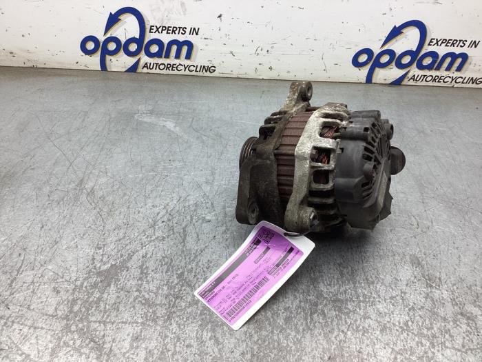 Begagnade Dynamo Hyundai i10 (F5) 1.0i 12V Pris € 35,00 Marginaltabell erbjuds av Gebr Opdam B.V.