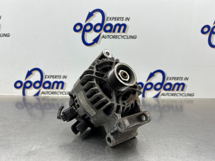 Begagnade Dynamo Ford Focus 2 Wagon 1.6 16V Pris € 60,00 Marginaltabell erbjuds av Gebr Opdam B.V.