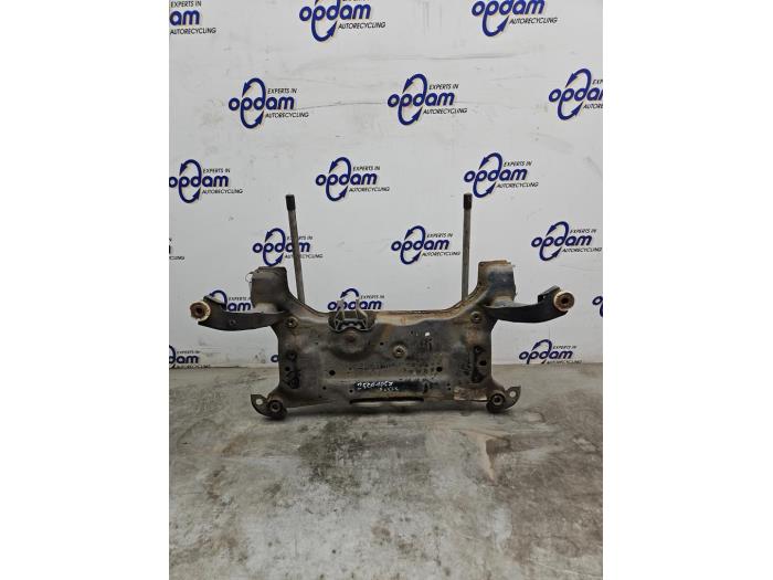 Usados Subchasis Ford Focus 3 Wagon 1.0 Ti-VCT EcoBoost 12V 100 Precio € 100,00 Norma de margen ofrecido por Gebr Opdam B.V.