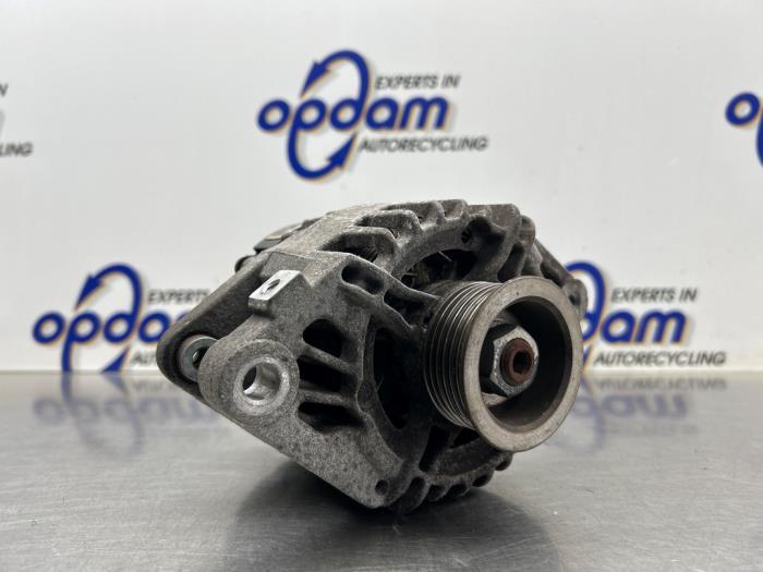 Begagnade Dynamo Peugeot 107 1.0 12V Pris € 50,00 Marginaltabell erbjuds av Gebr Opdam B.V.