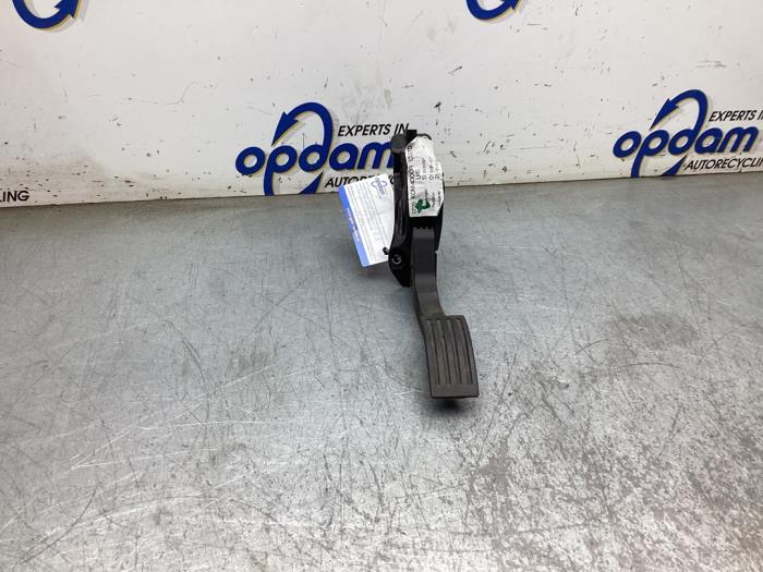 Begagnade Gaspedalsensor Ford Focus 3 Wagon 1.0 Ti-VCT EcoBoost 12V 100 Pris € 30,00 Marginaltabell erbjuds av Gebr Opdam B.V.