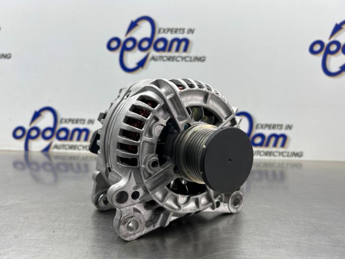 Gebrauchte Dynamo Audi A4 (B8) 2.0 TDI 16V Preis € 125,00 Margenregelung angeboten von Gebr Opdam B.V.