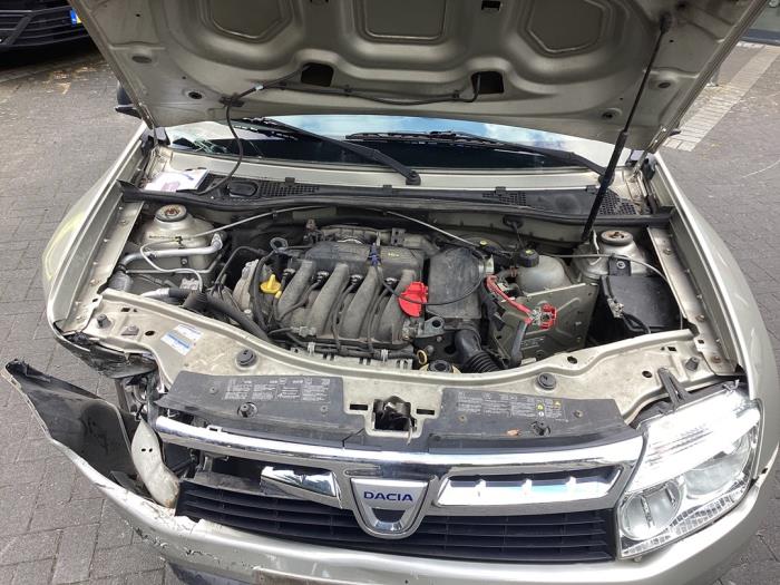 Used Engine Dacia Duster (HS) 1.6 16V Price € 1.200,00 Margin scheme offered by Gebr Opdam B.V.