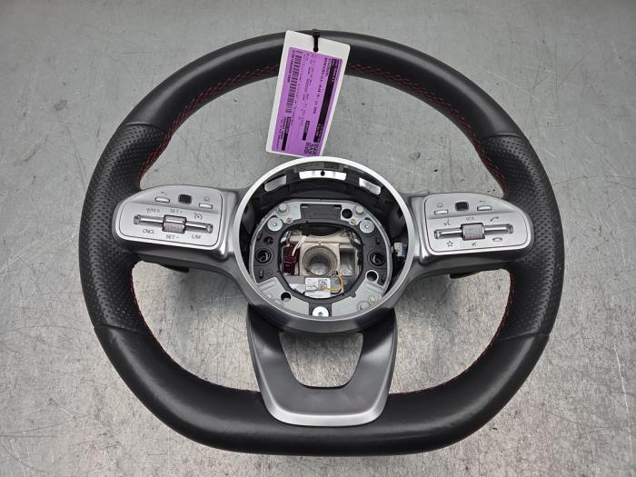 Gebrauchte Lenkrad Mercedes CLA (118.3) 1.3 CLA-180 Turbo 16V Preis € 250,00 Margenregelung angeboten von Gebr Opdam B.V.