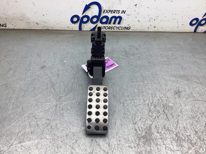 Begagnade Gaspedalsensor Mercedes CLA (118.3) 1.3 CLA-180 Turbo 16V Pris € 50,00 Marginaltabell erbjuds av Gebr Opdam B.V.