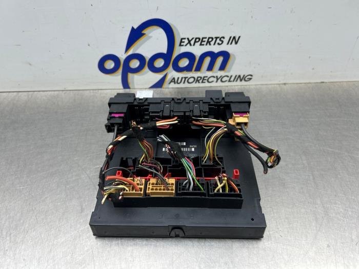 Used Body control computer Seat Leon (1P1) 1.4 TSI 16V Price € 100,00 Margin scheme offered by Gebr Opdam B.V.