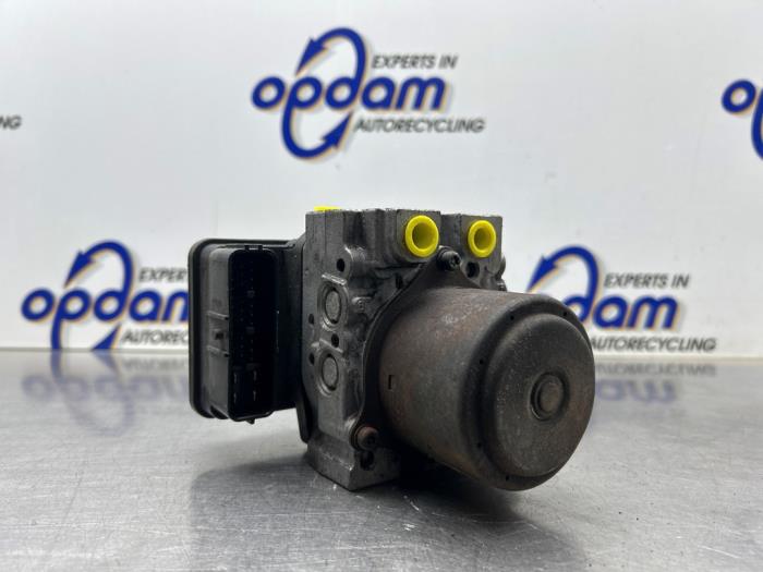 Begagnade ABS-pump Honda Civic (FA/FD) 1.3 Hybrid Pris € 300,00 Marginaltabell erbjuds av Gebr Opdam B.V.