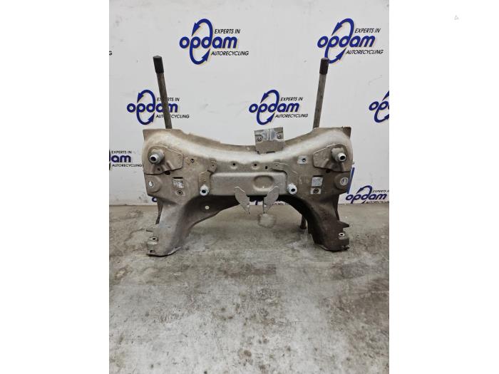 Used Subframe Renault Captur I (2R) 0.9 Energy TCE 12V Price € 125,00 Margin scheme offered by Gebr Opdam B.V.