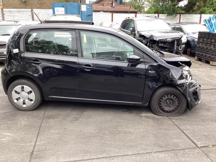 Używane Próg prawy Volkswagen Up! (121) 1.0 12V 60 Cena na żądanie oferowane przez Gebr Opdam B.V.