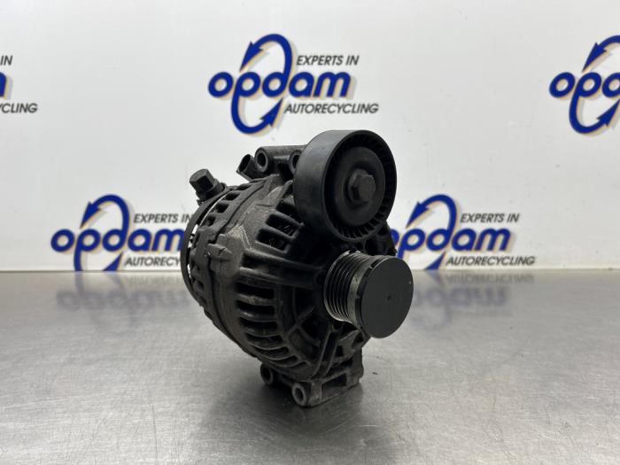 Usagé Dynamo BMW 3 serie (E90) 318i 16V Prix € 75,00 Règlement à la marge proposé par Gebr Opdam B.V.