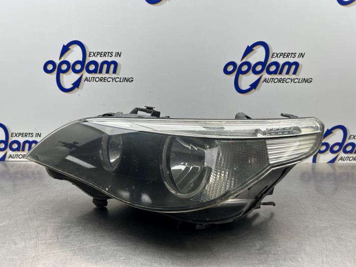 Gebrauchte Scheinwerfer links BMW 5 serie Touring (E61) 525i 24V Preis € 125,00 Margenregelung angeboten von Gebr Opdam B.V.