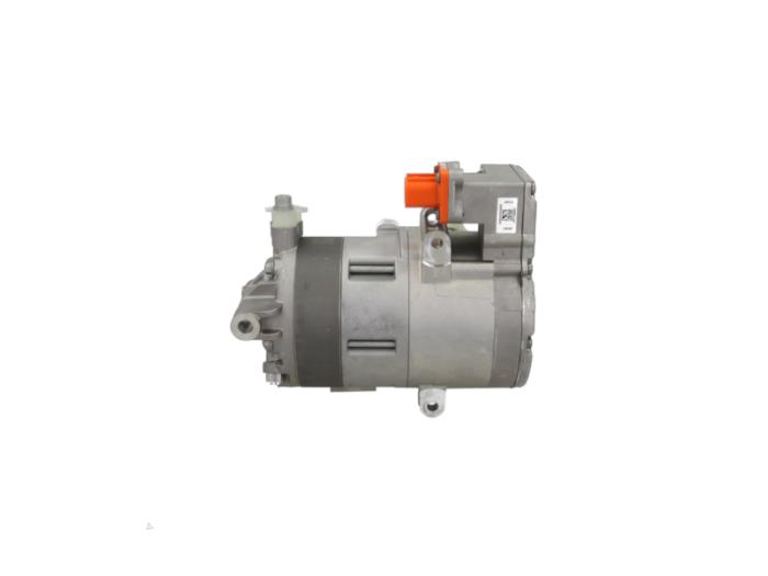Neuf Compresseur de clim Audi A3 Sportback (8VA/8VF) 1.4 TFSI 16V e-tron Prix € 544,50 Prix TTC proposé par Gebr Opdam B.V.