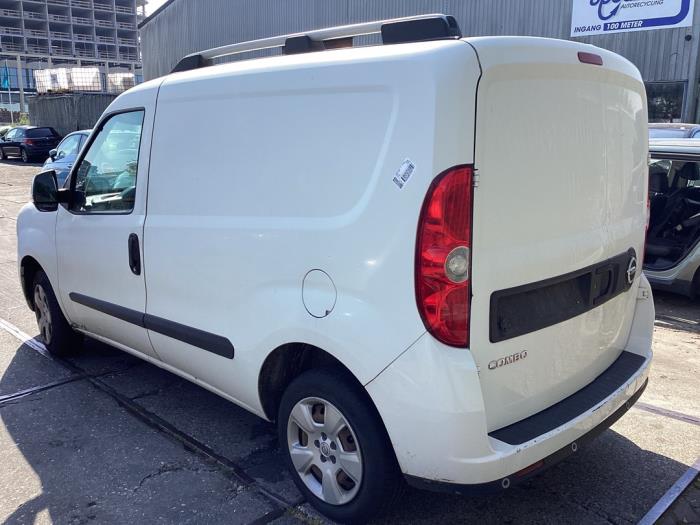Train arrière complet Opel Combo, 2012 / 2018 1.3 CDTI 16V ecoFlex, Camionnette , Diesel, 1.248cc, 66kW (90pk), FWD, A13FD, 2012-02 / 2018-12 (Occasion)