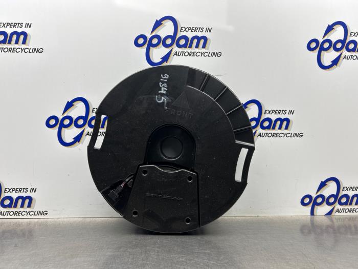 Używane Subwoofer Seat Leon ST (5FF) 1.4 TSI ACT 16V Cena € 75,00 Procedura marży oferowane przez Gebr Opdam B.V.