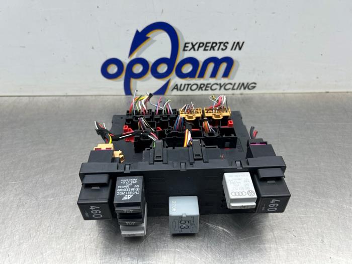 Used Body control computer Volkswagen Eos (1F7/F8) 2.0 TFSI 16V Price € 90,00 Margin scheme offered by Gebr Opdam B.V.