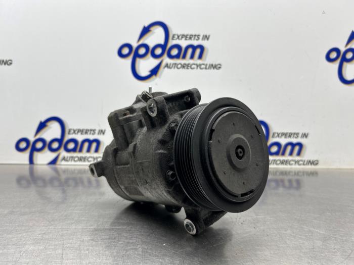 Usagé Compresseur de clim Volkswagen Golf VI (5K1) 1.4 16V Prix € 100,00 Règlement à la marge proposé par Gebr Opdam B.V.