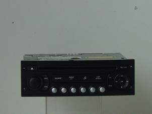 Gebrauchte Radio CD Spieler Peugeot 307 SW (3H) 1.6 16V Preis auf Anfrage angeboten von Gebr Opdam B.V.