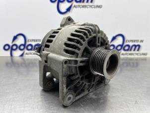 Dynamo från en Renault Scénic II (JM) 2.0 16V 2008