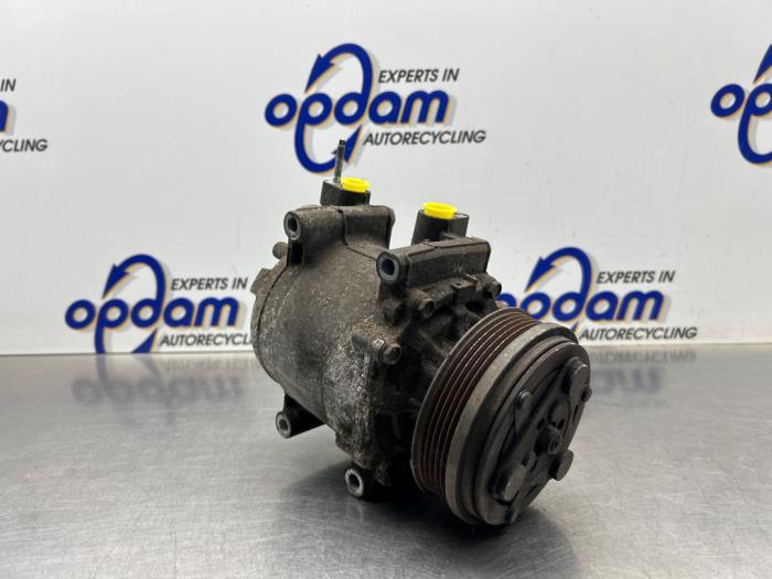 Usagé Pompe clim Honda Civic (FK/FN) 1.4 i-Dsi Prix € 150,00 Règlement à la marge proposé par Gebr Opdam B.V.