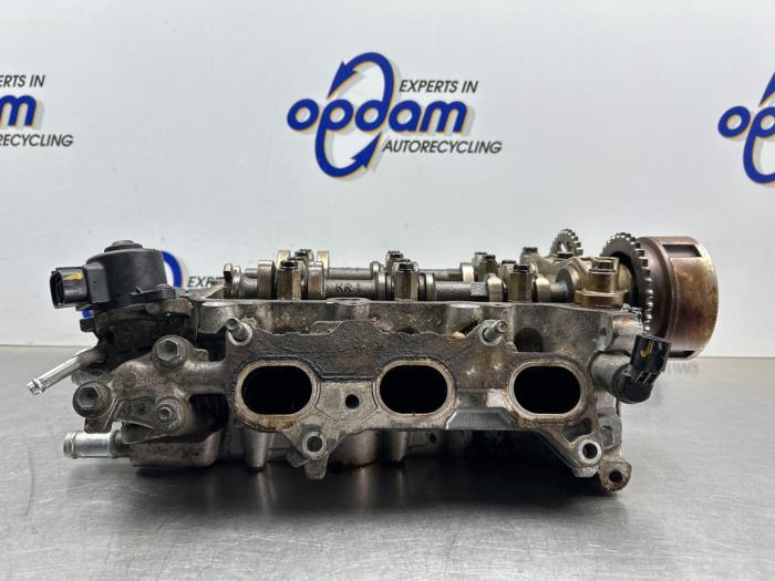 Używane Glowica cylindra Peugeot 108 1.0 12V Cena € 200,00 Procedura marży oferowane przez Gebr Opdam B.V.