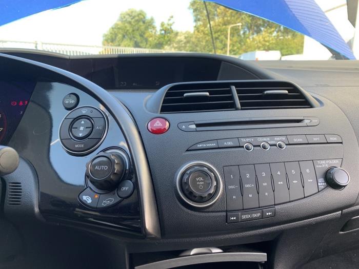 Used Interior display Honda Civic (FK/FN) 1.4 i-Dsi Price € 100,00 Margin scheme offered by Gebr Opdam B.V.