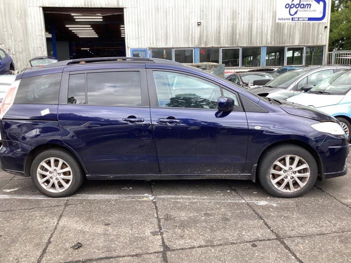 Gebrauchte Dachträger Set Mazda 5 (CR19) 1.8i 16V Preis auf Anfrage angeboten von Gebr Opdam B.V.
